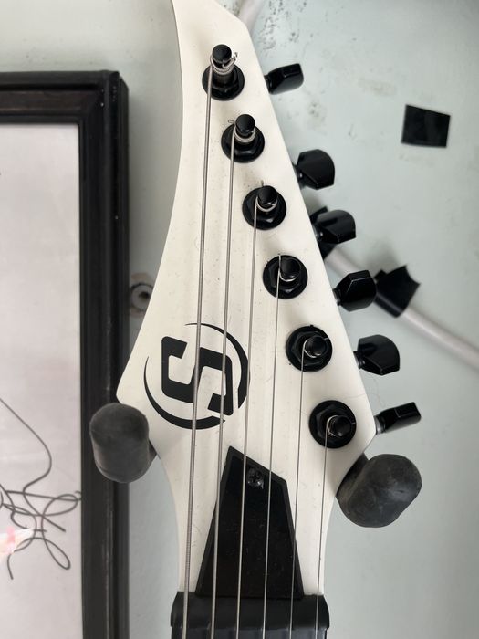 Vand chitara electrica S By Solar