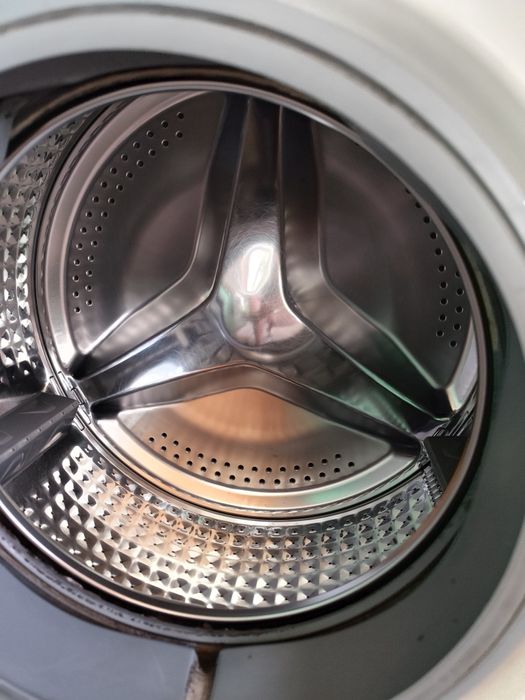 Продам машинку б/у на запчасти