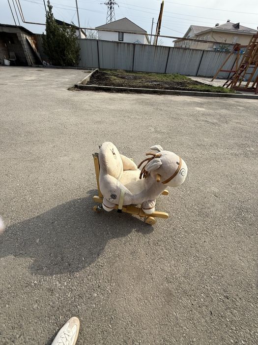 Отдам каталку детскую