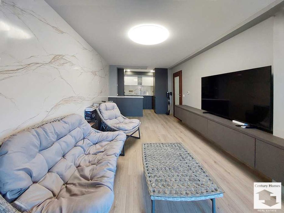 104957 Панорамен апартамент с 2 спални в центъра на Велико Търново