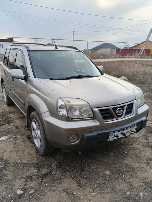 Nissan X-trail .