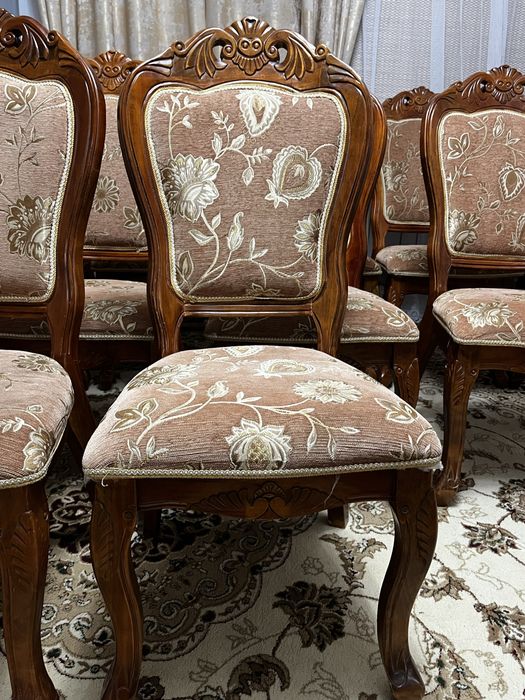 Продам королевский стул стулья вместе