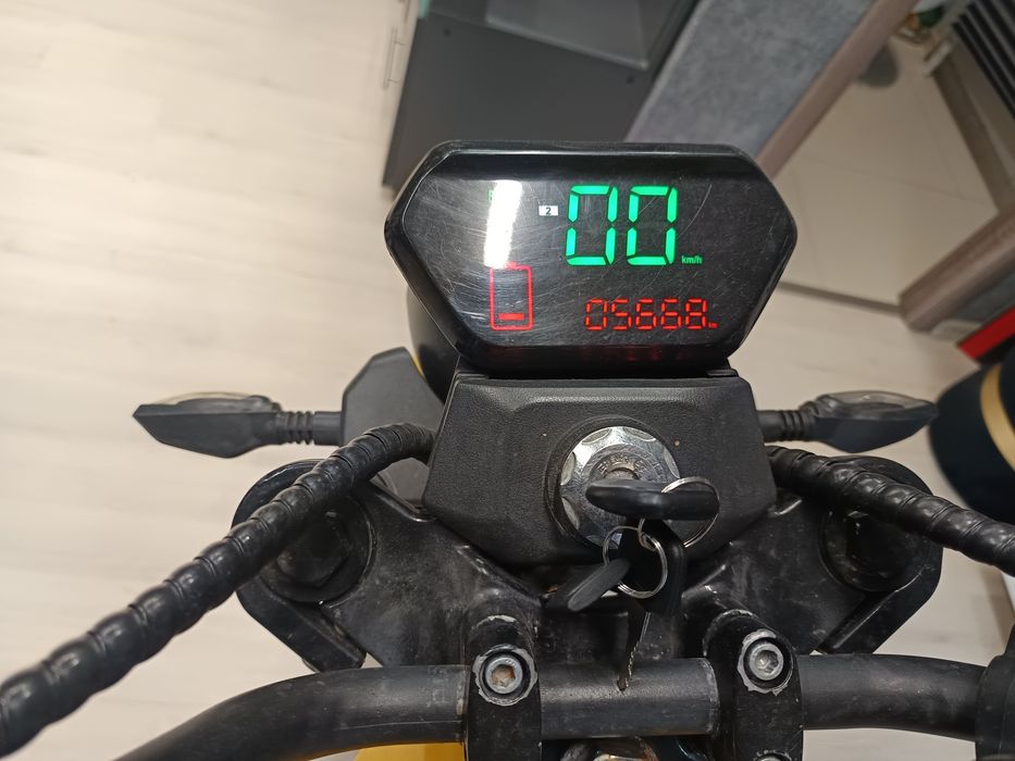 Vand scuter electric CP6