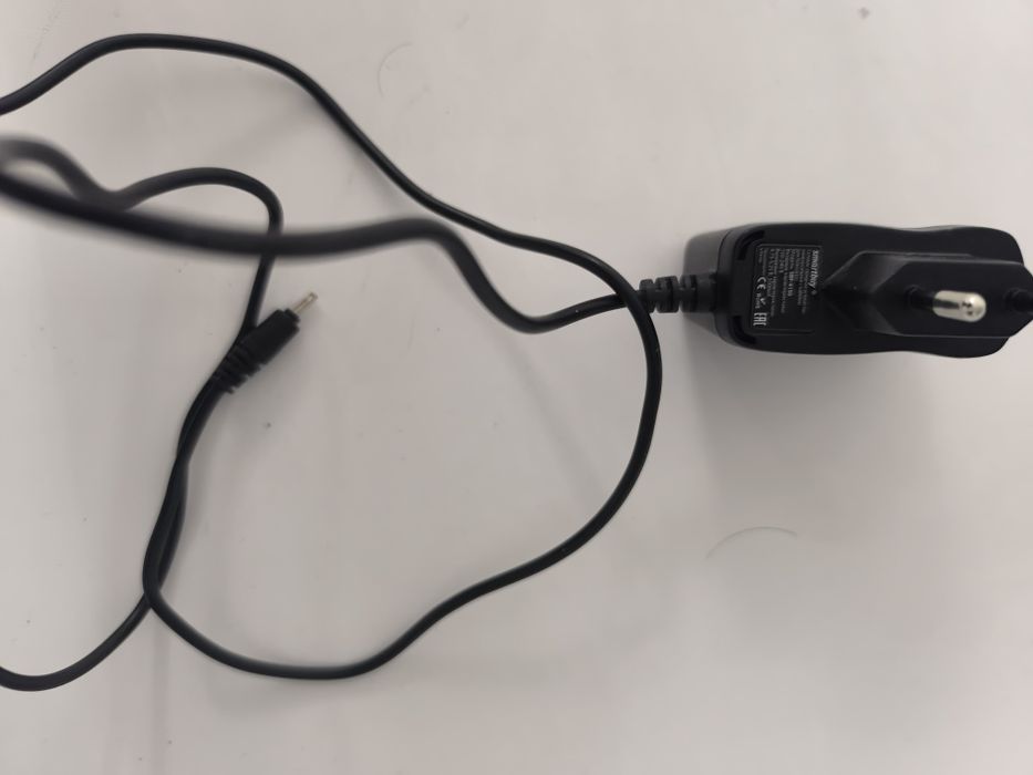 Продаю     зарядку