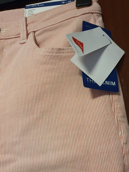 Pantaloni C&A roz 3/4 noi, 38