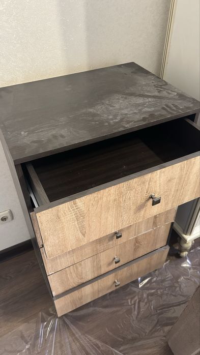 Продам тумбочку срочно