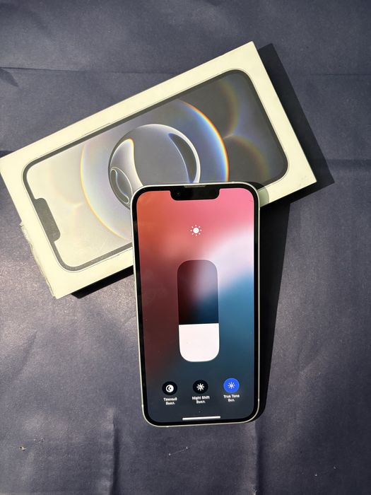 Айфон 16Е Iphone 16