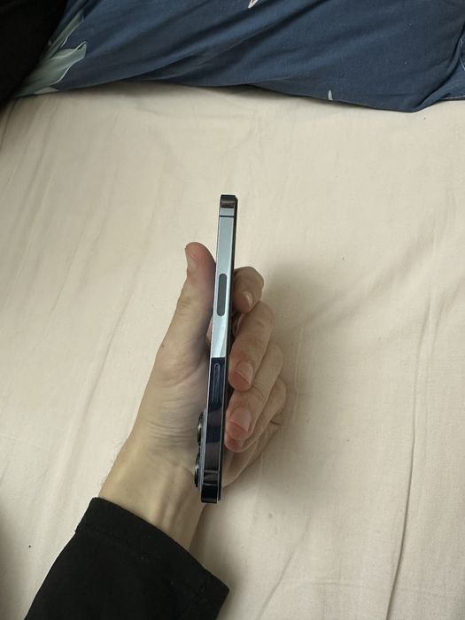 Продается iphone 13 pro