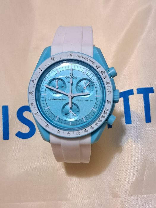 ceas OMEGA purtat