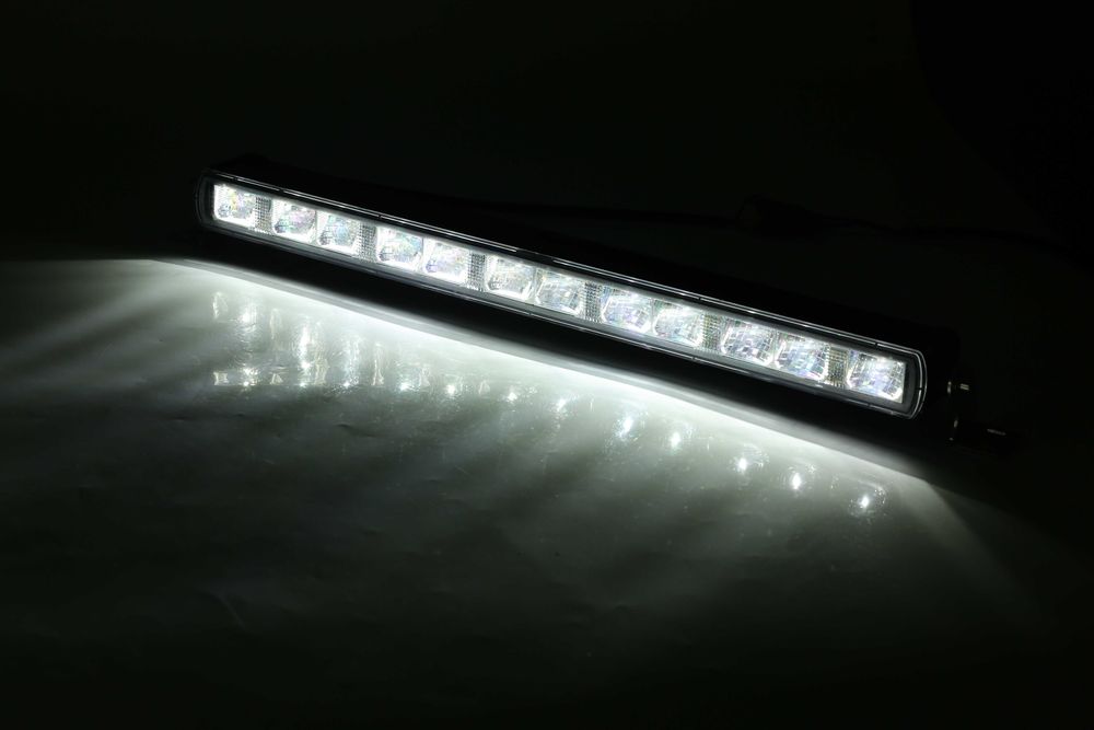 52 См LED Лед Бар с Насоченa Светлина Три Функции Е-Mark 60W 12-24V