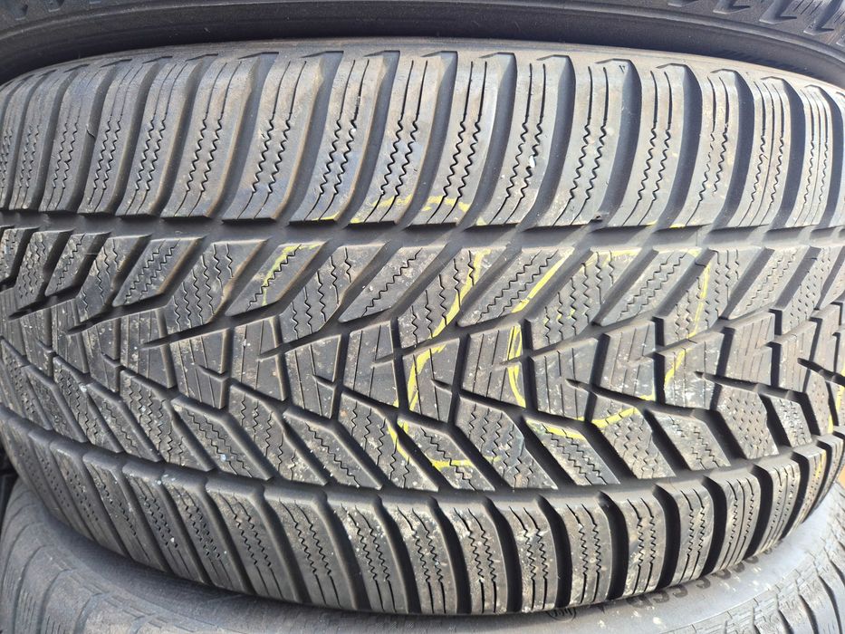 2 Anvelope M+S - 255/40/20 - HANKOOK - CA UNELE NOI - DOT 2024