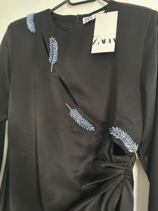 Rochie eleganta, neagra, Zara, cu aplicatii/ pietre, marimea M,