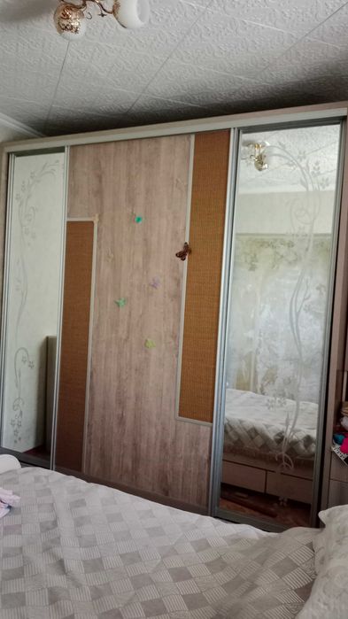 Продаю шкаф купе