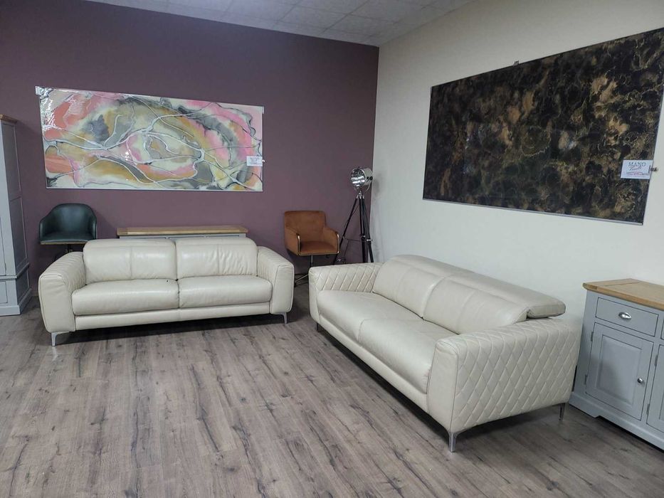 ПРОМОЦИЯ!!! Комплект кремави кожени дивани две тройки