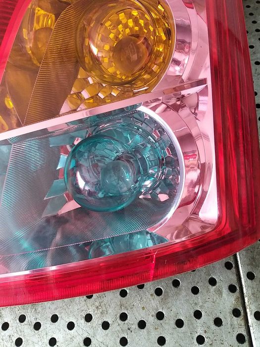 Stop tripla lampa dreapta suzuki swift 3 mz ez