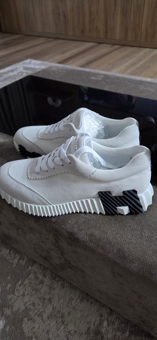 Sneakers Hermes mărimea 39