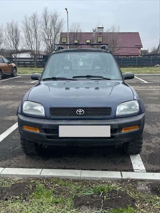 Toyota rav 4.