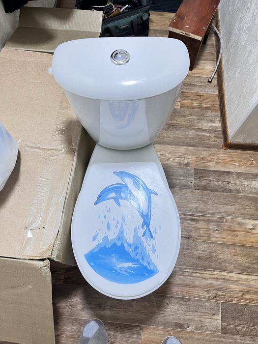 Продам унитаз в рабочем состоянии