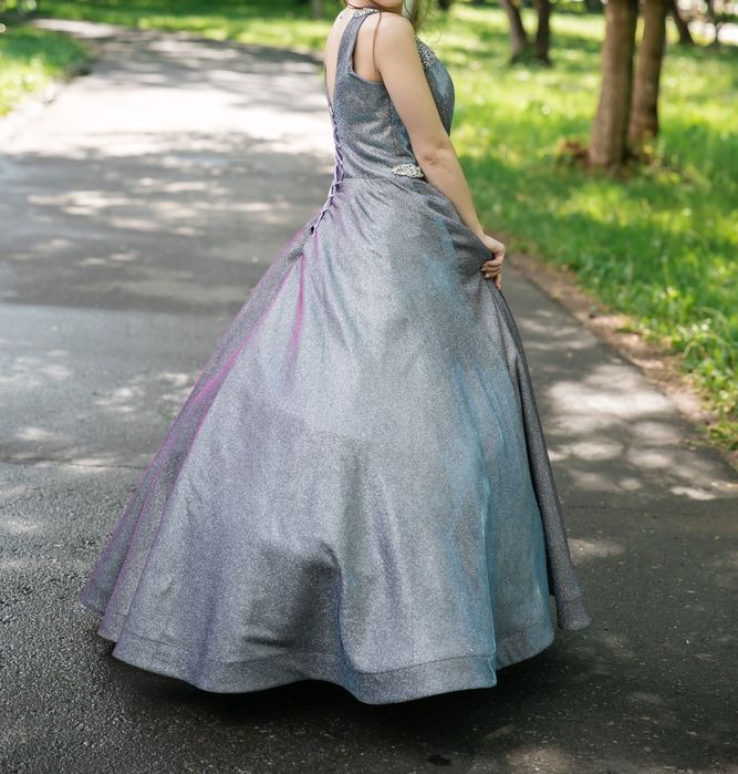 Продам выпускное платье