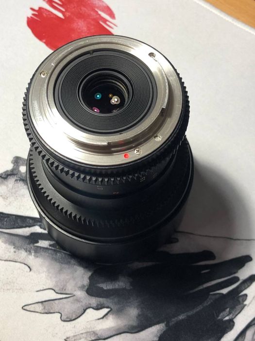 Samyang 14mm. Canon  EF