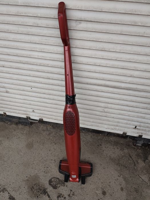 Пылесос Bosch оригинал в рабочем состоянии без зарядного устройства