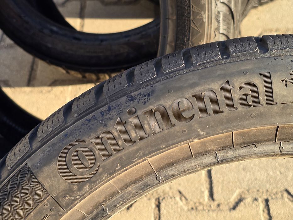 225 45 18  Continental