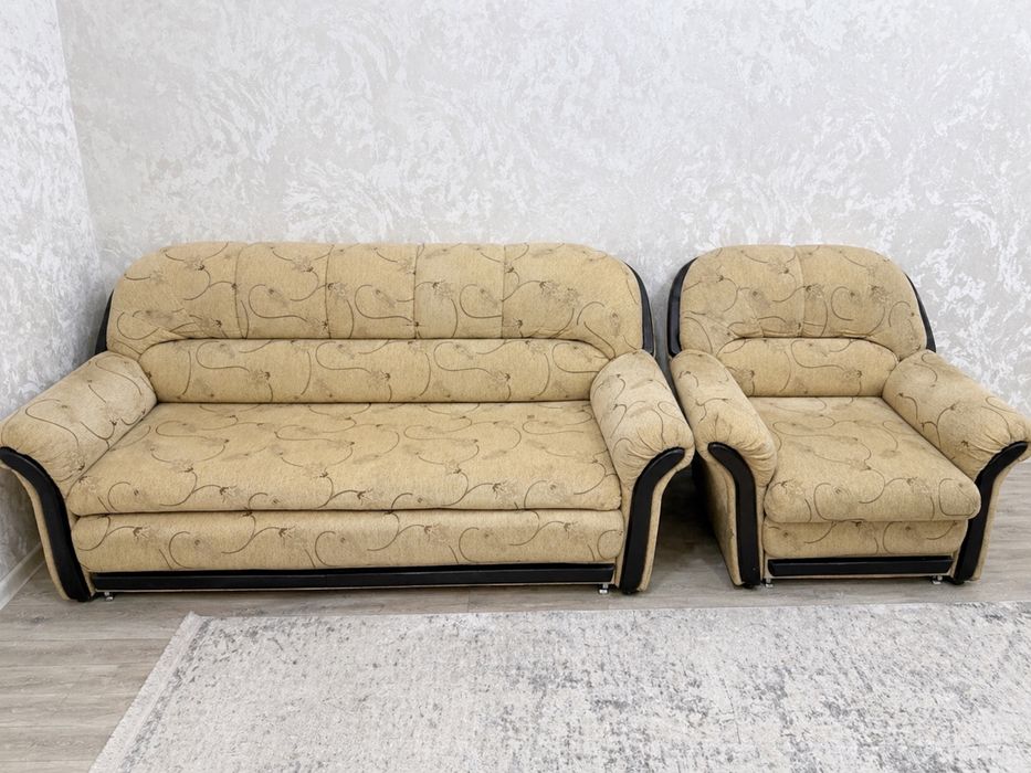 Продам диван с креслом