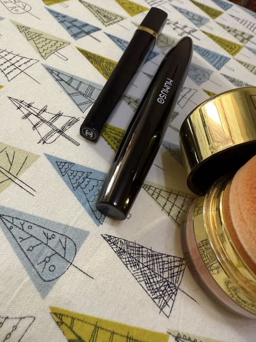 Продается фирменная косметика.