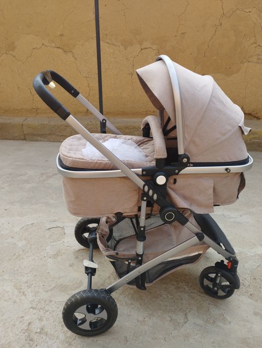 Коляска прогулочная