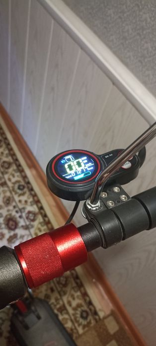 Продам Электросамокат kugox1