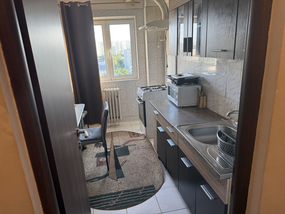 Apartament Gorjlui la 3 min de metrou