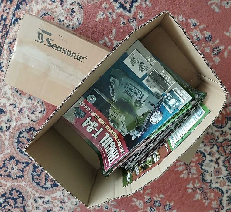 Vând 81 numere ( = 65%)  cu piesele Tancul T 34  (componentele tancului + revista) Eaglemoss