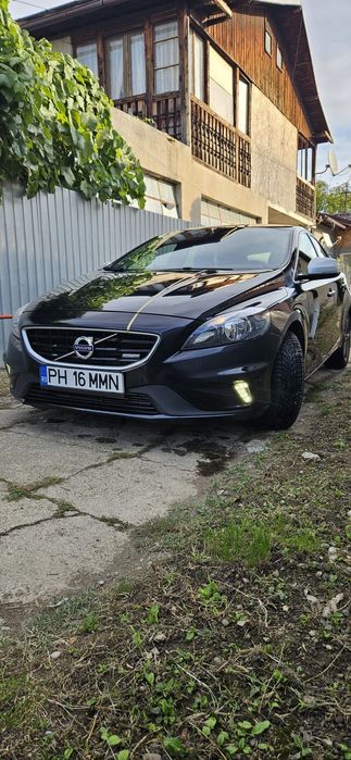 Volvo v40 R-Design D4 190cp