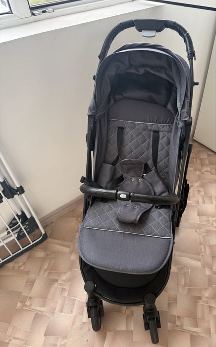 Продам прогулочную коляску