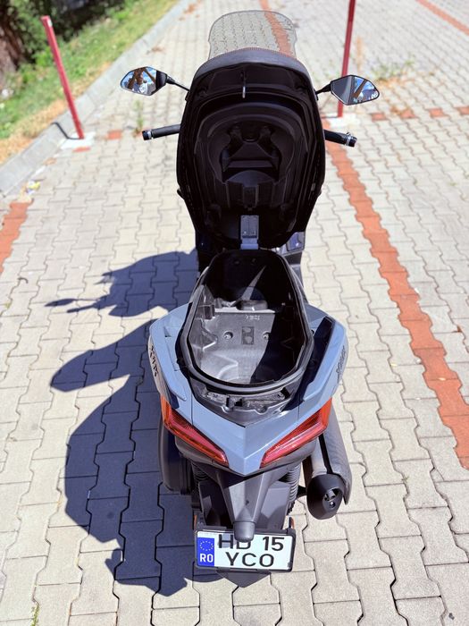 Yamaha xmax 300