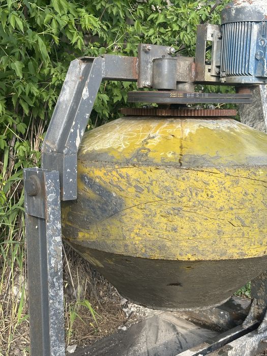 Продам Бетономешалку