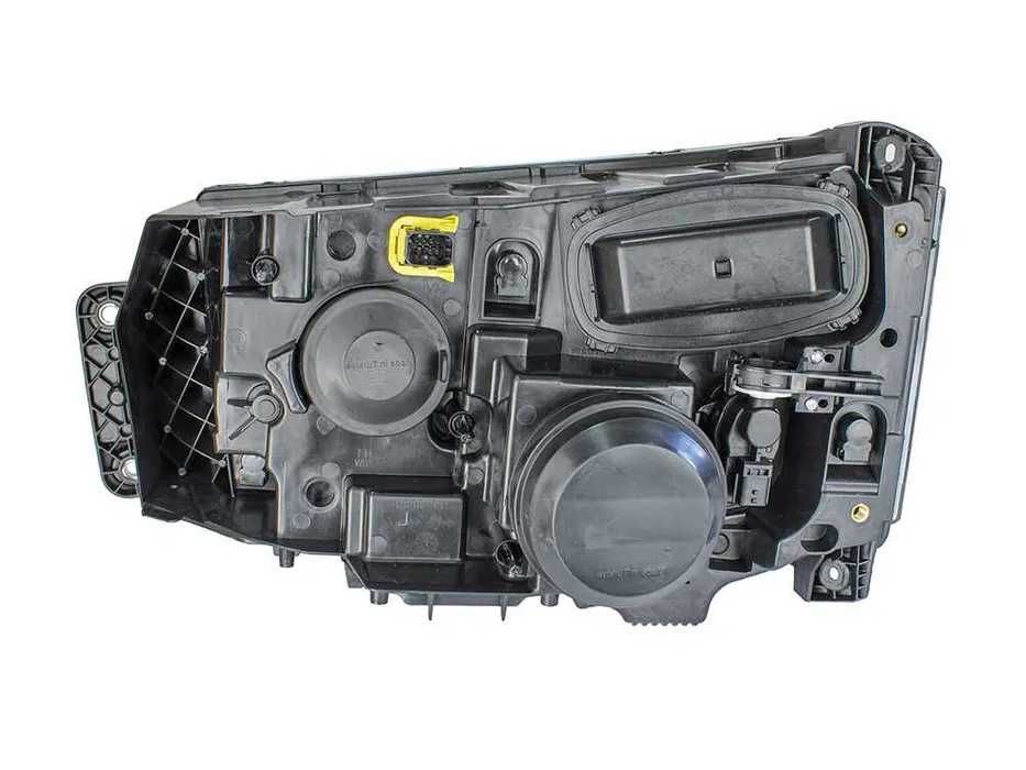 Фарове Фар за Рено Премиум Т серия /  RENAULT PREMIUM T с мотор 2014 +