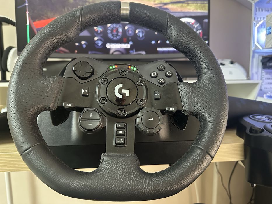 Logitech G923 Гаранция Нов! Playstation 5 / PC +shifter