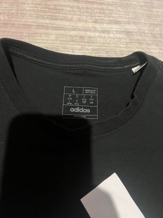 Adidas черна тениска