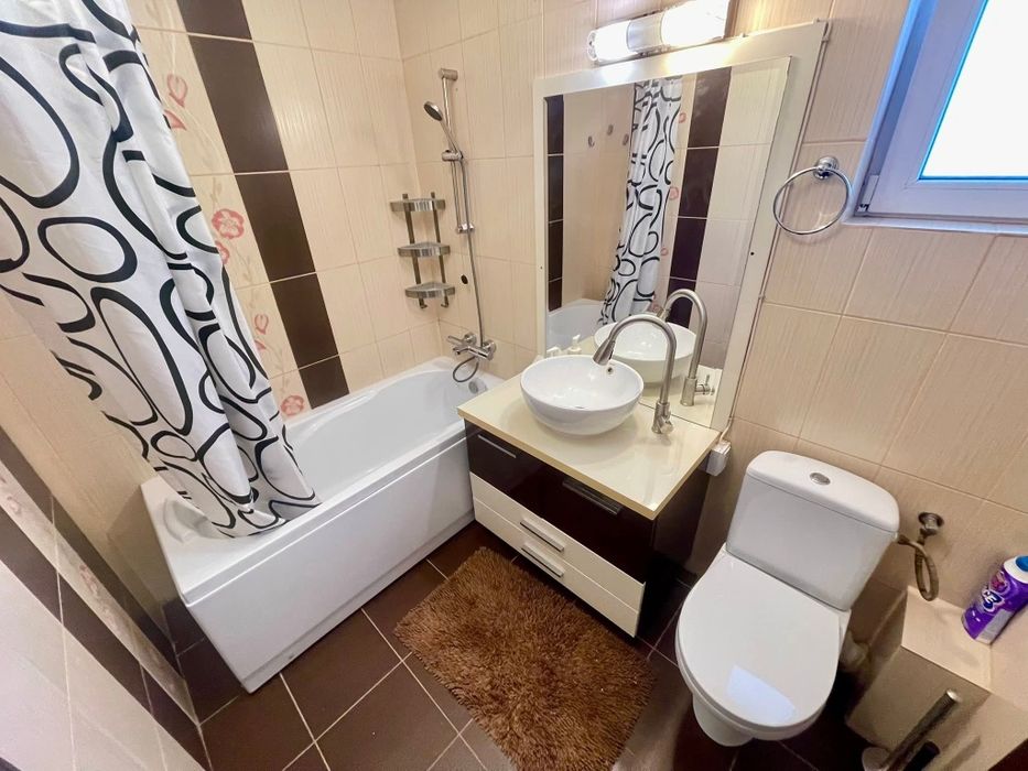 Închiriez casa  duplex Liziera Triaj 3 camere