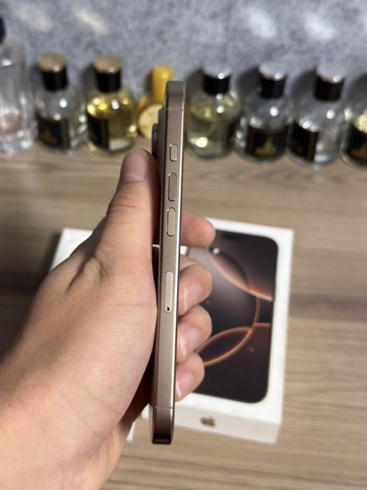 Продам iPhone 16 Pro