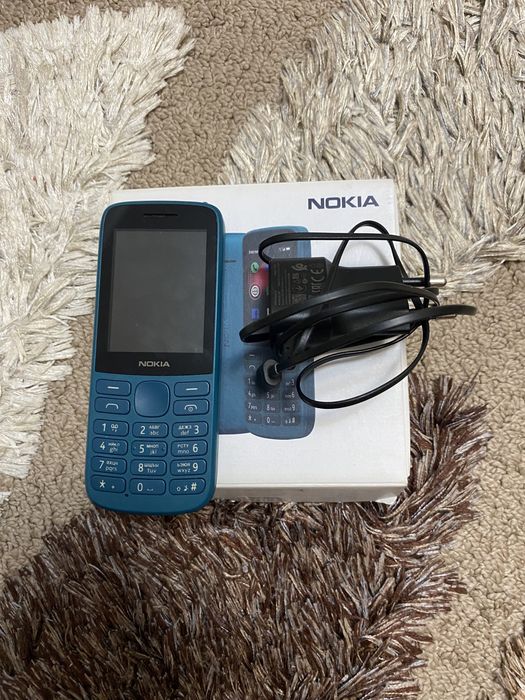 Продается простой телефон