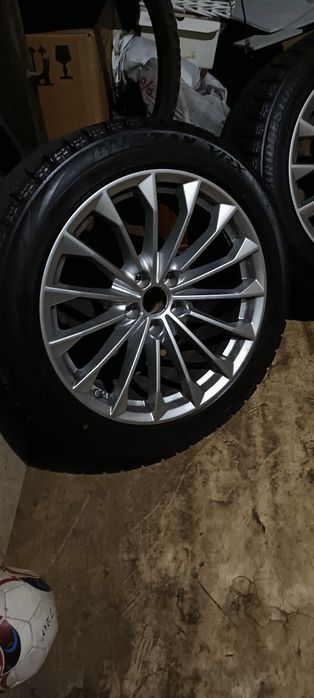 Шины с дисками в отличном состоянии