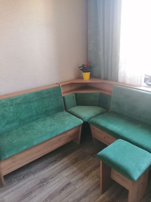 Кухонный уголок на заказ.