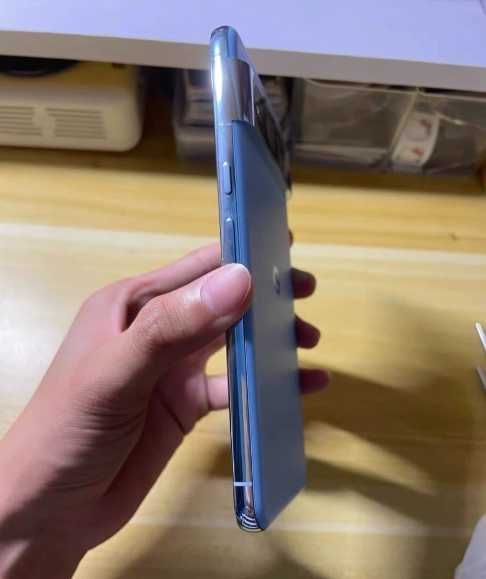 Google Pixel 8 Pro, 12/128 ГБ, SIM + eSIM