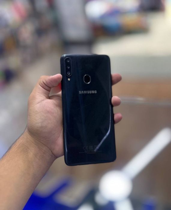 Samsung a20 sotiladi zo'r telefon