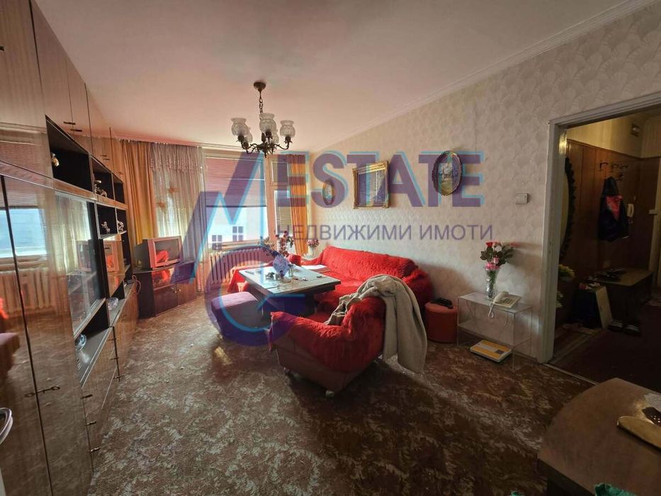 Тристаен апартамент в гр. София, жк. Красна поляна 3