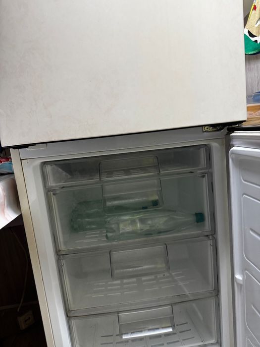 Продам холодильник в отличном состоянии.