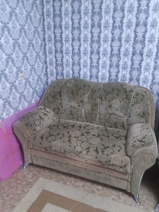 Продам диван тройка в отличном состоянии