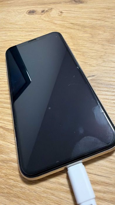 Продава се iPhone X, 64 GB